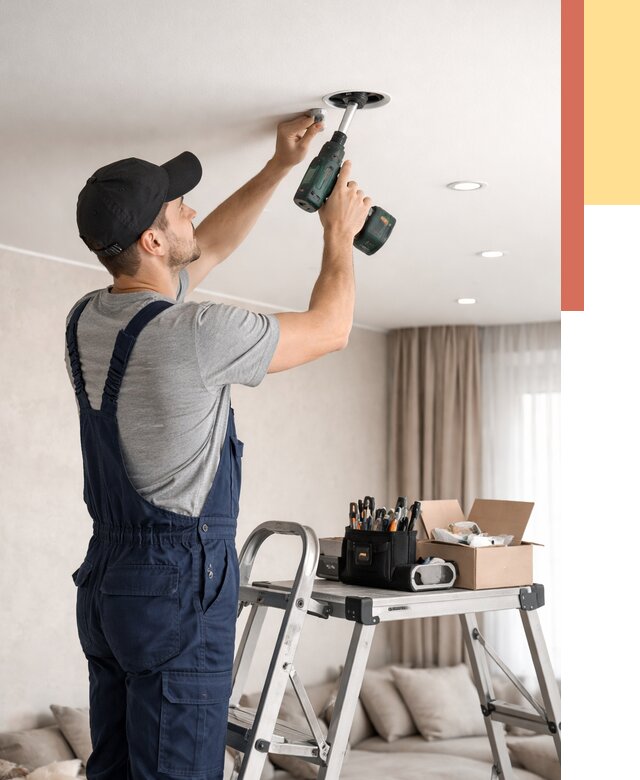 Установка и монтаж точечных светильников в натяжной потолок в Заволжье от 1833 руб. | ОТДЕЛОЧНИК-Звл