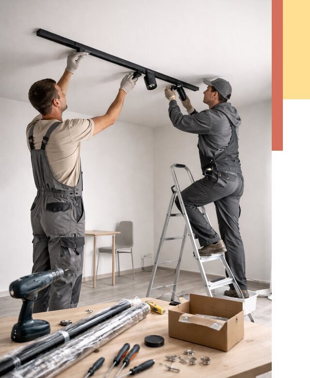 Установка трековых светильников в натяжной потолок в Заволжье от 4277 руб. | ОТДЕЛОЧНИК-Звл